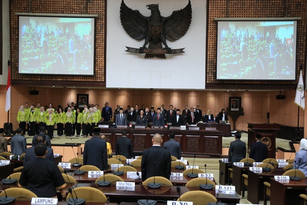 DPD RI Mendesak Pemerintah agar Review Ulang Penundaan Calon ASN