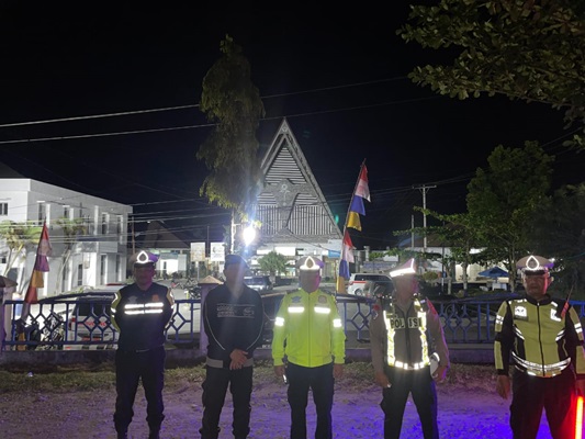 Polres Samosir Menggelar Blue Light Patrol di Pangururan